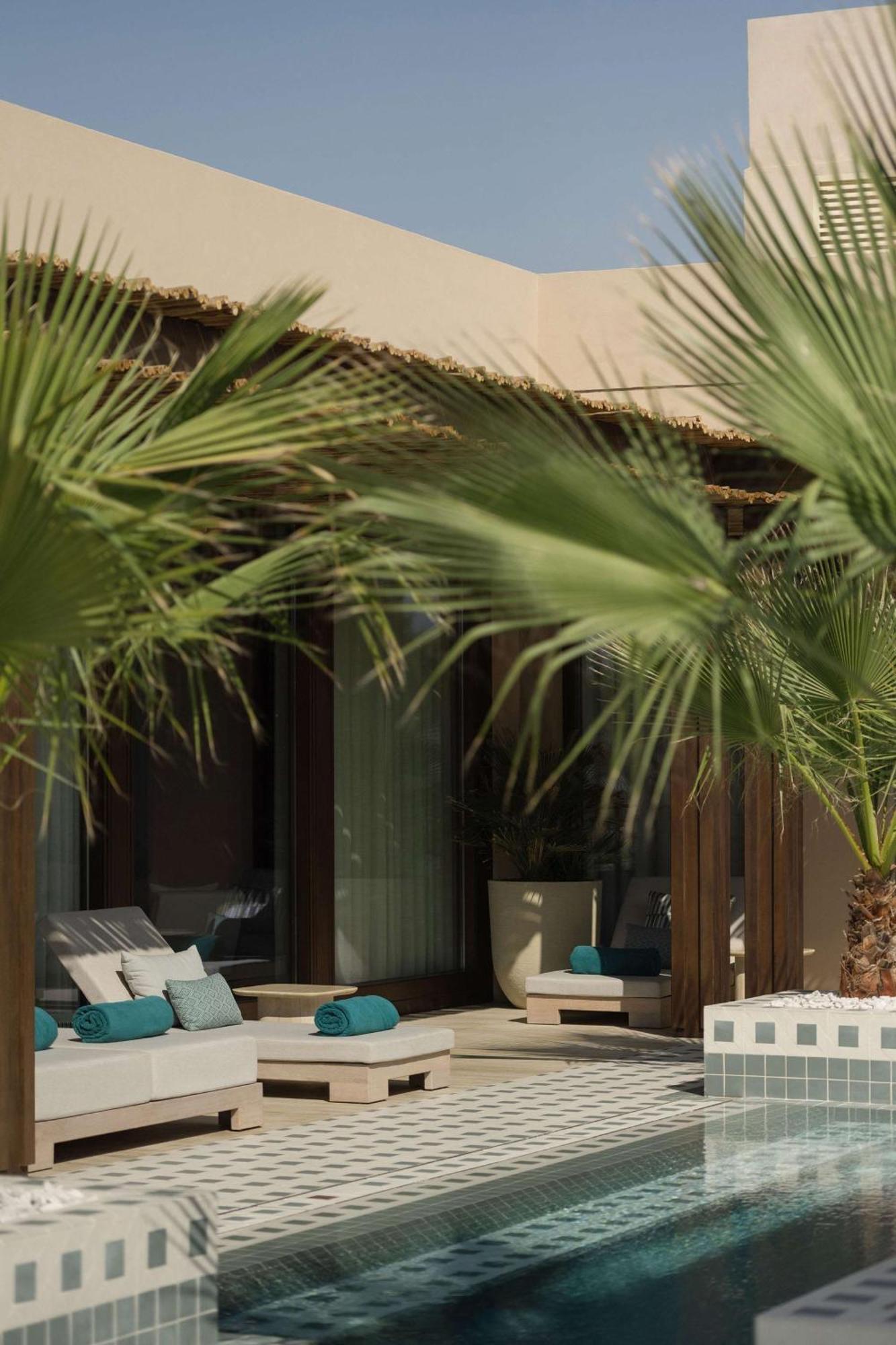Bab Al Shams, A Rare Finds Desert Resort, Дубай Экстерьер фото The hotel's pool